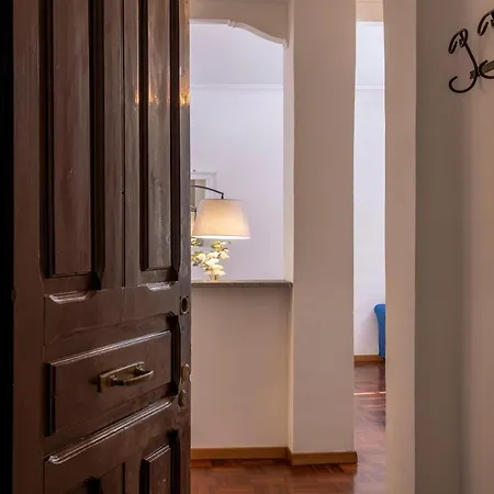 Claudia Vatican House 로마