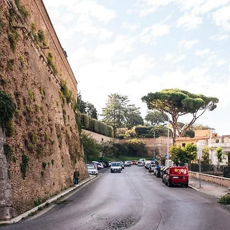 아파트 Claudia Vatican House *